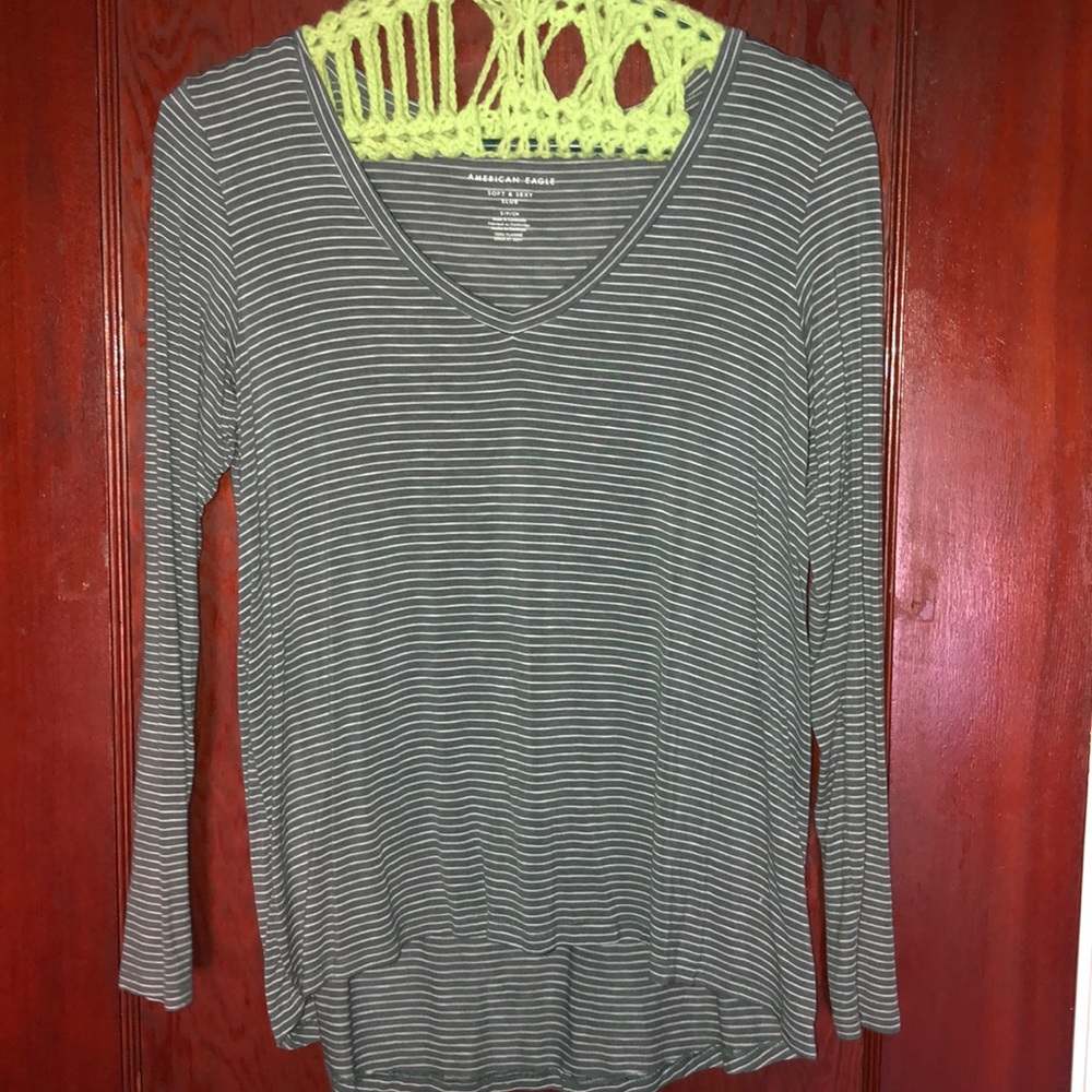 American Eagle Long Sleeve